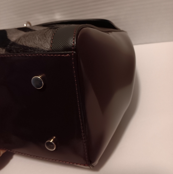 Nwt!! A bellucci Italian handbag/crossbody with lock and key - Picture 14 of 16